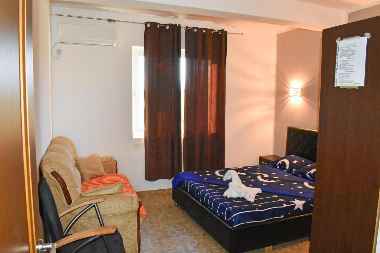 אולסינץ' Apartments Murati מראה חיצוני תמונה